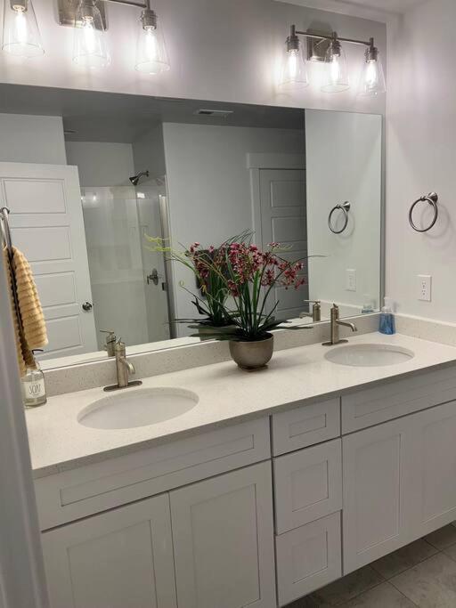 Brand New 3-Beds Stylish Entire House At Lehi Βίλα Εξωτερικό φωτογραφία