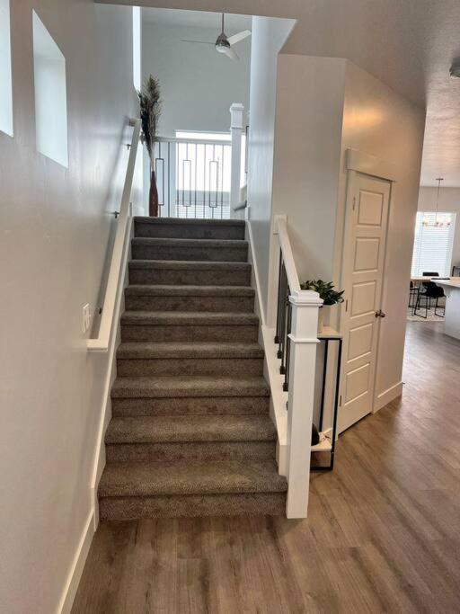 Brand New 3-Beds Stylish Entire House At Lehi Βίλα Εξωτερικό φωτογραφία