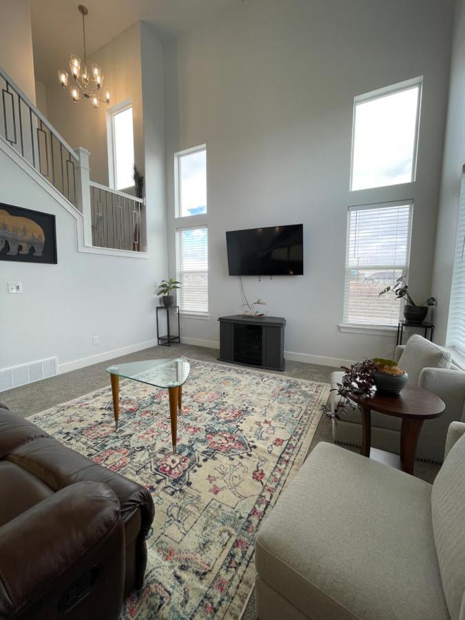 Brand New 3-Beds Stylish Entire House At Lehi Βίλα Εξωτερικό φωτογραφία